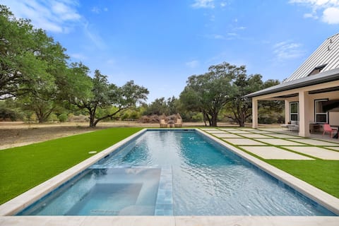 Crisp Nights @ The Ranchette | Pool + Hot Tub