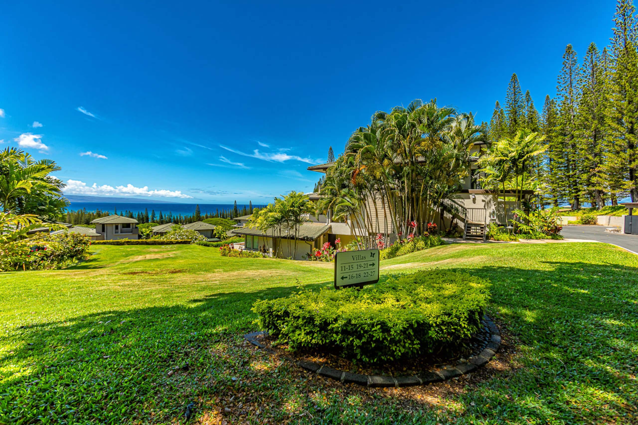 Condo in Lahaina · ★4.17 · 2 bedrooms · 4 beds · 2 baths - Image 56