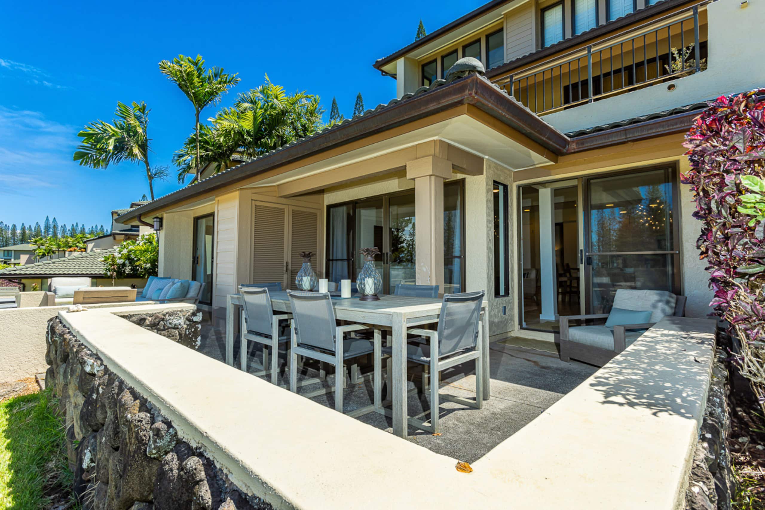Condo in Lahaina · ★4.17 · 2 bedrooms · 4 beds · 2 baths - Image 12