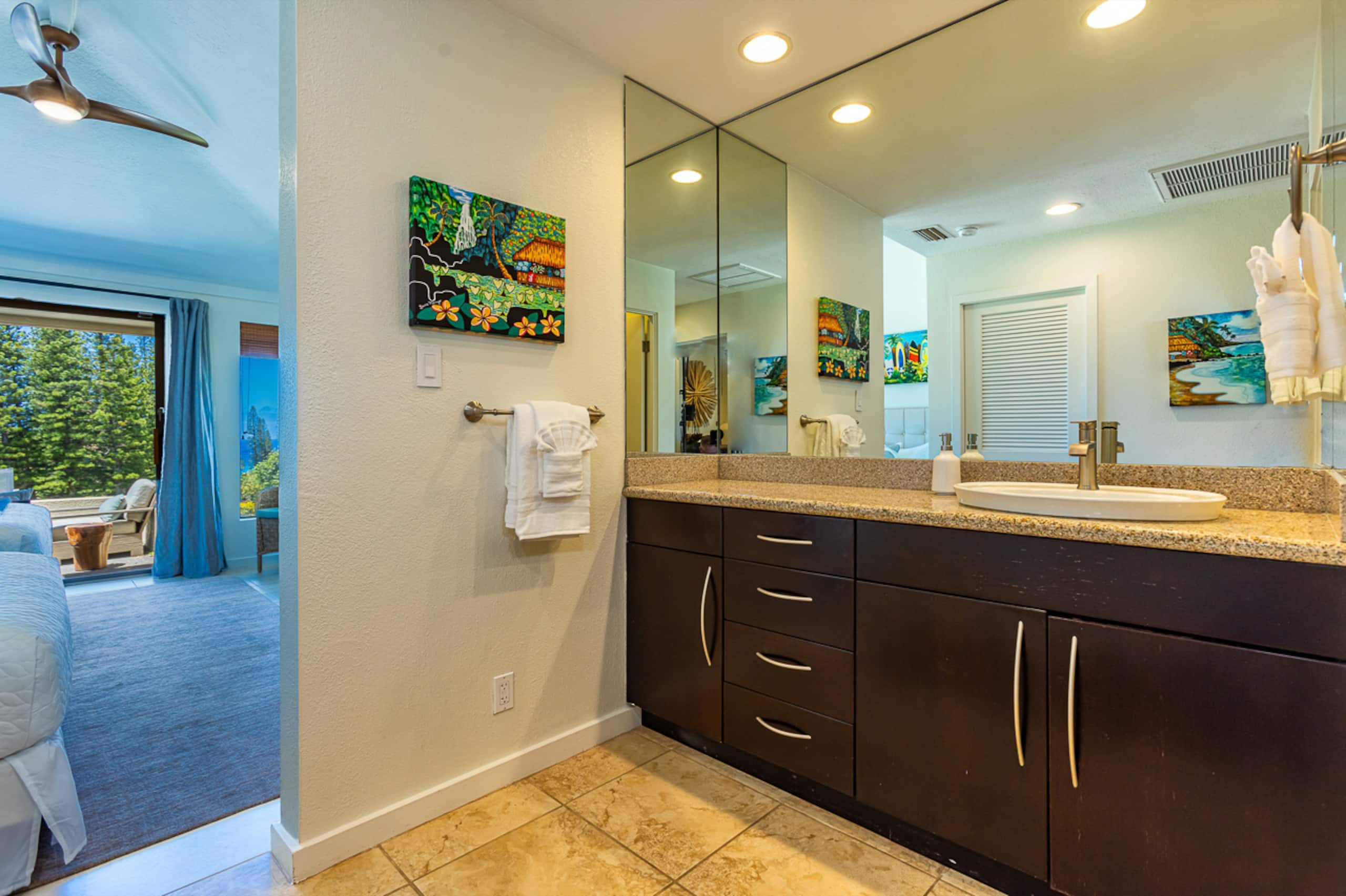 Condo in Lahaina · ★4.17 · 2 bedrooms · 4 beds · 2 baths - Image 33