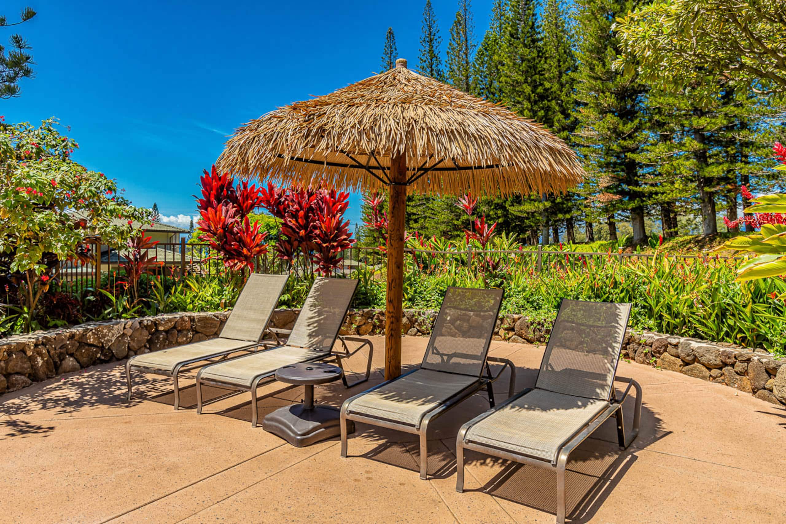 Condo in Lahaina · ★4.17 · 2 bedrooms · 4 beds · 2 baths - Image 48