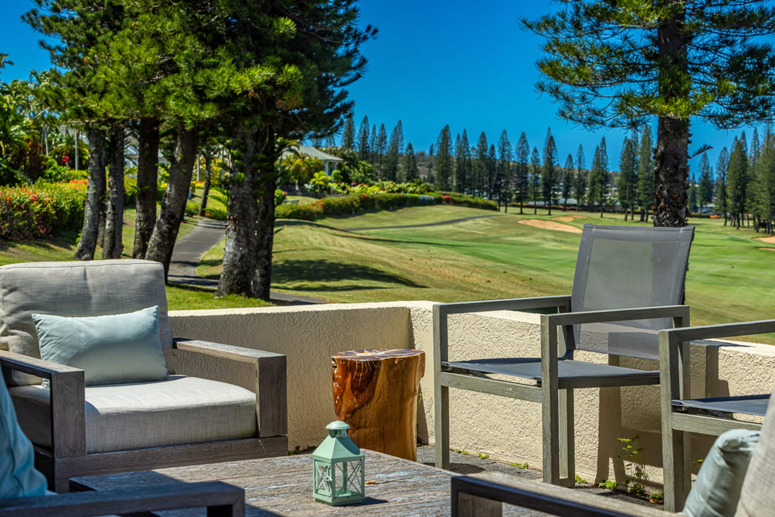 Condo in Lahaina · ★4.17 · 2 bedrooms · 4 beds · 2 baths - Image 11