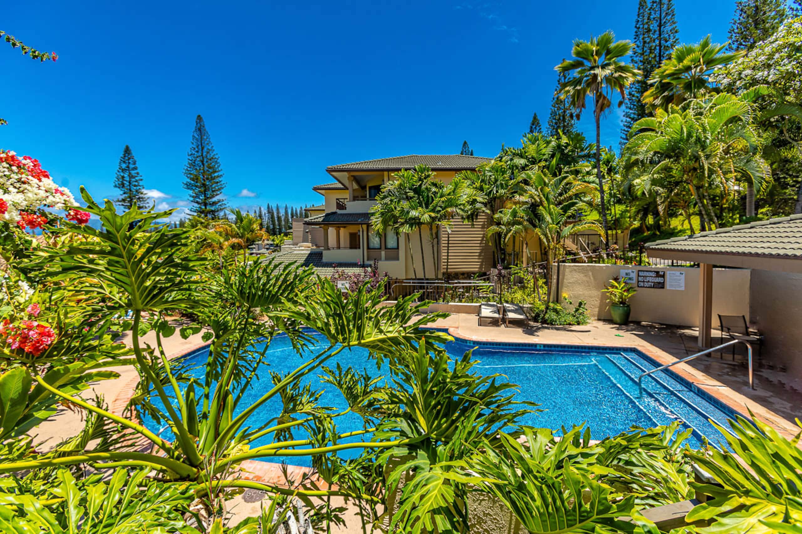 Condo in Lahaina · ★4.17 · 2 bedrooms · 4 beds · 2 baths - Image 38