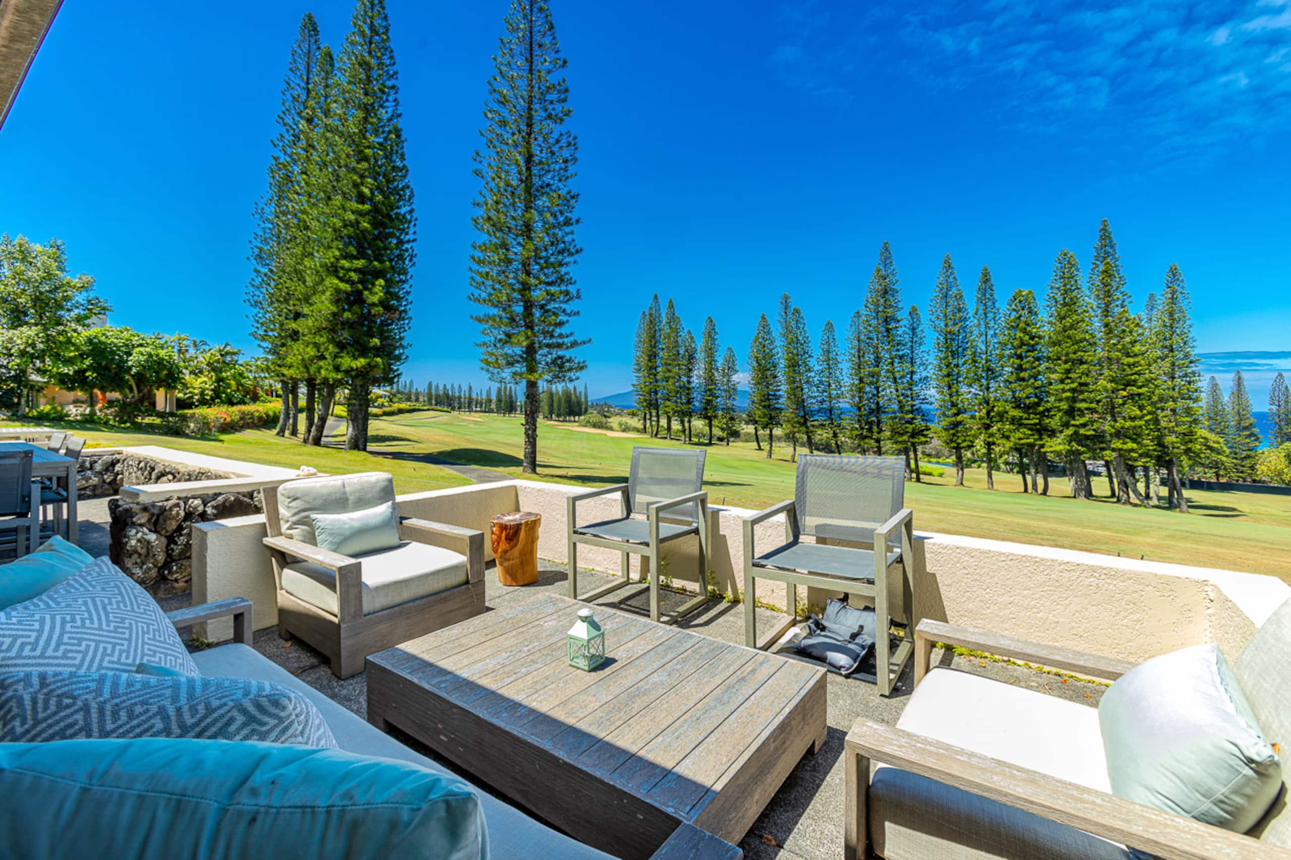 Condo in Lahaina · ★4.17 · 2 bedrooms · 4 beds · 2 baths - Image 10