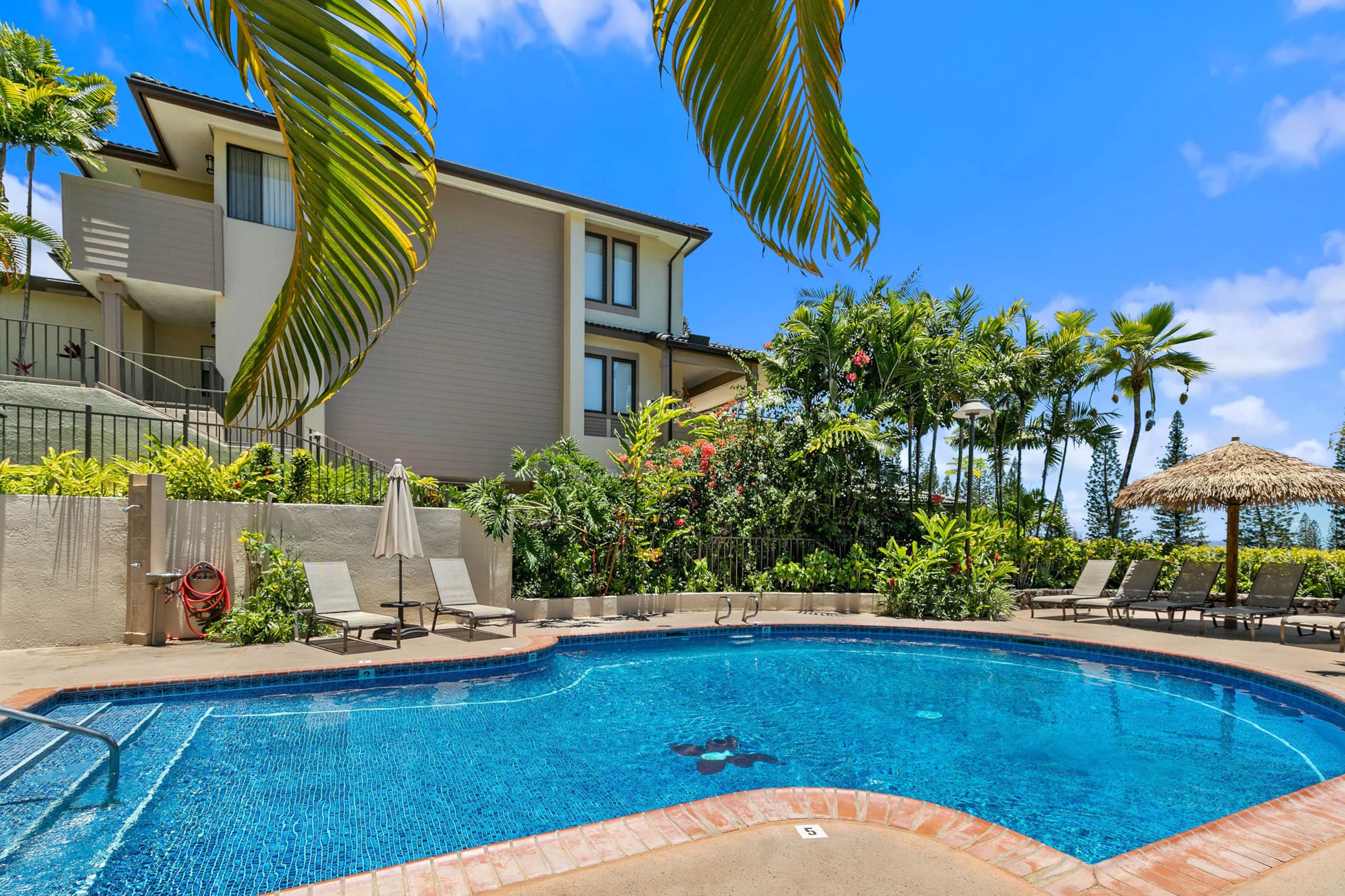 Condo in Lahaina · ★4.17 · 2 bedrooms · 4 beds · 2 baths - Image 47