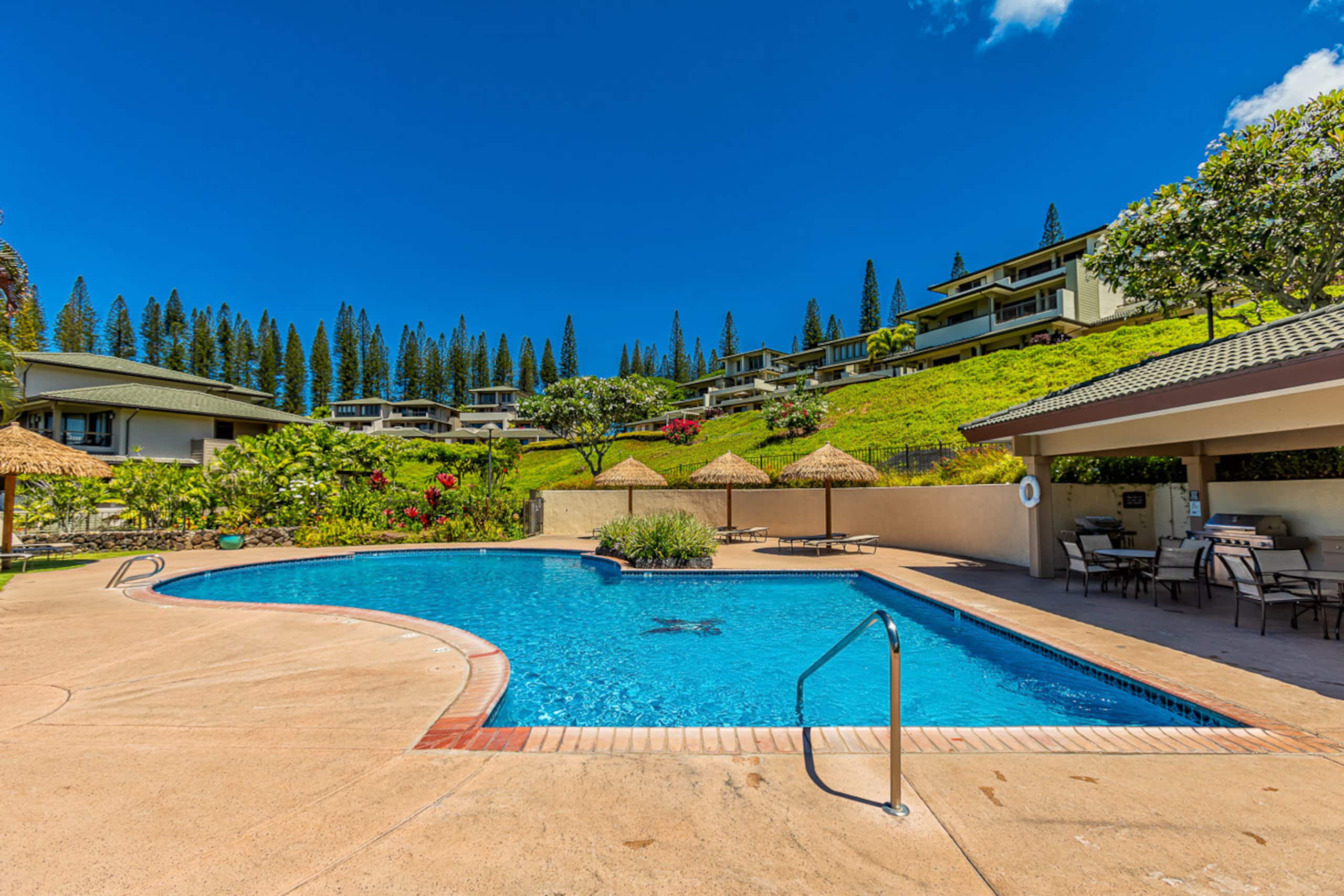 Condo in Lahaina · ★4.17 · 2 bedrooms · 4 beds · 2 baths - Image 40