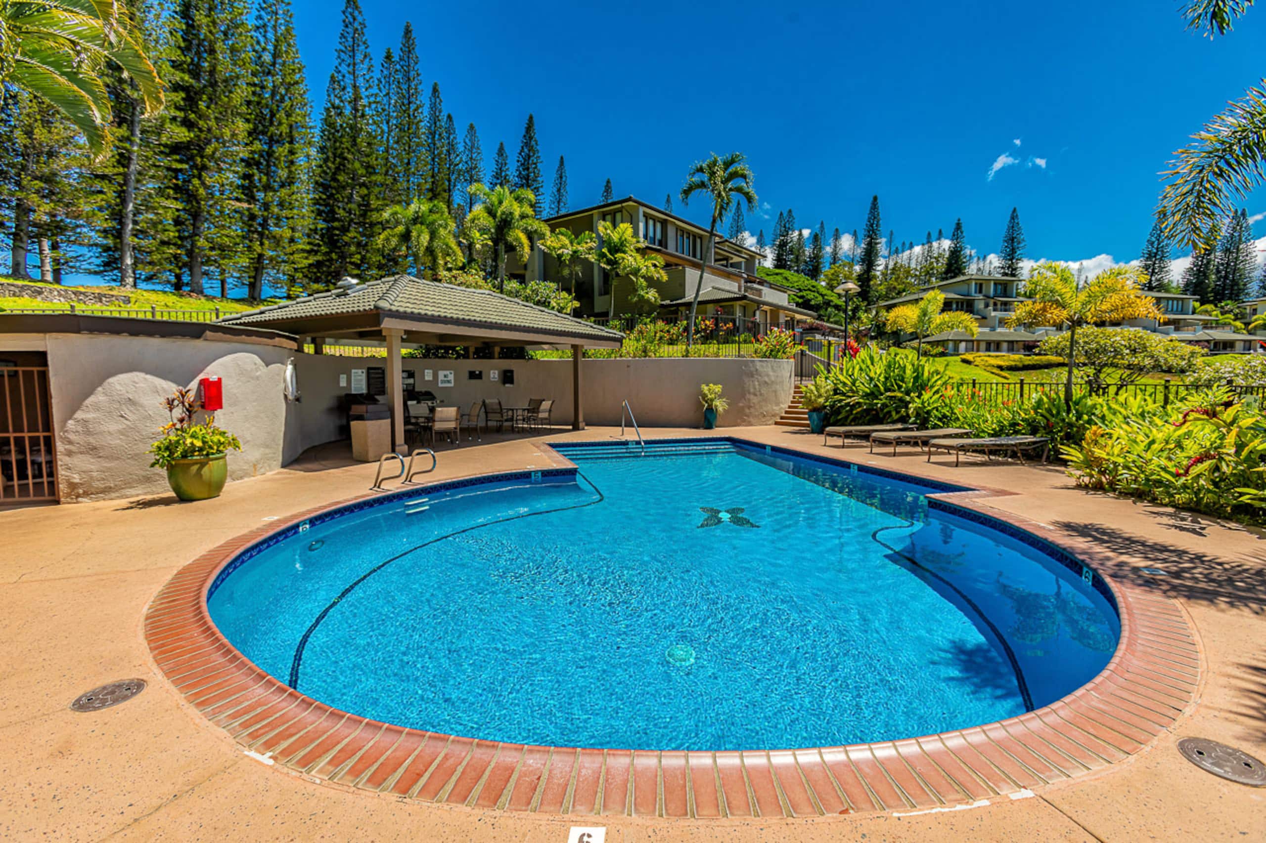 Condo in Lahaina · ★4.17 · 2 bedrooms · 4 beds · 2 baths - Image 45