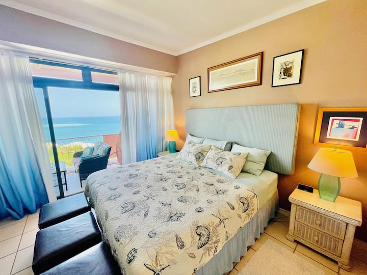 ห้องนอนหลักที่สะดวกสบาย - ตื่นมาเห็นวิวสวยๆ!