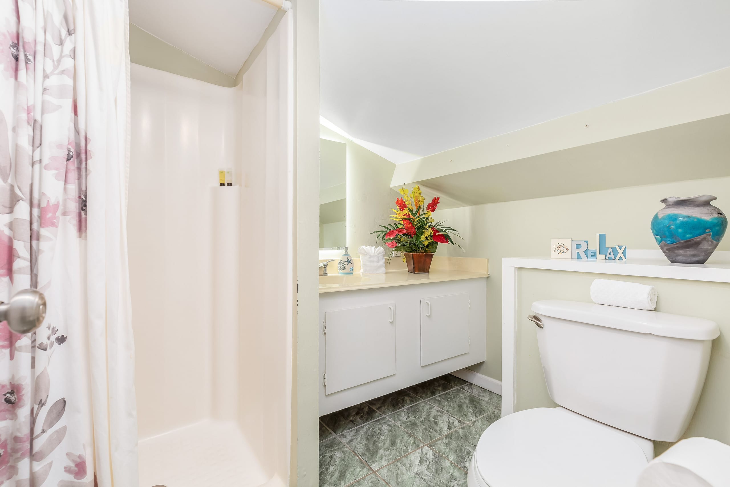 Condo in Kahuku · ★4.68 · 1 bedroom · 3 beds · 2 shared baths - Image 21
