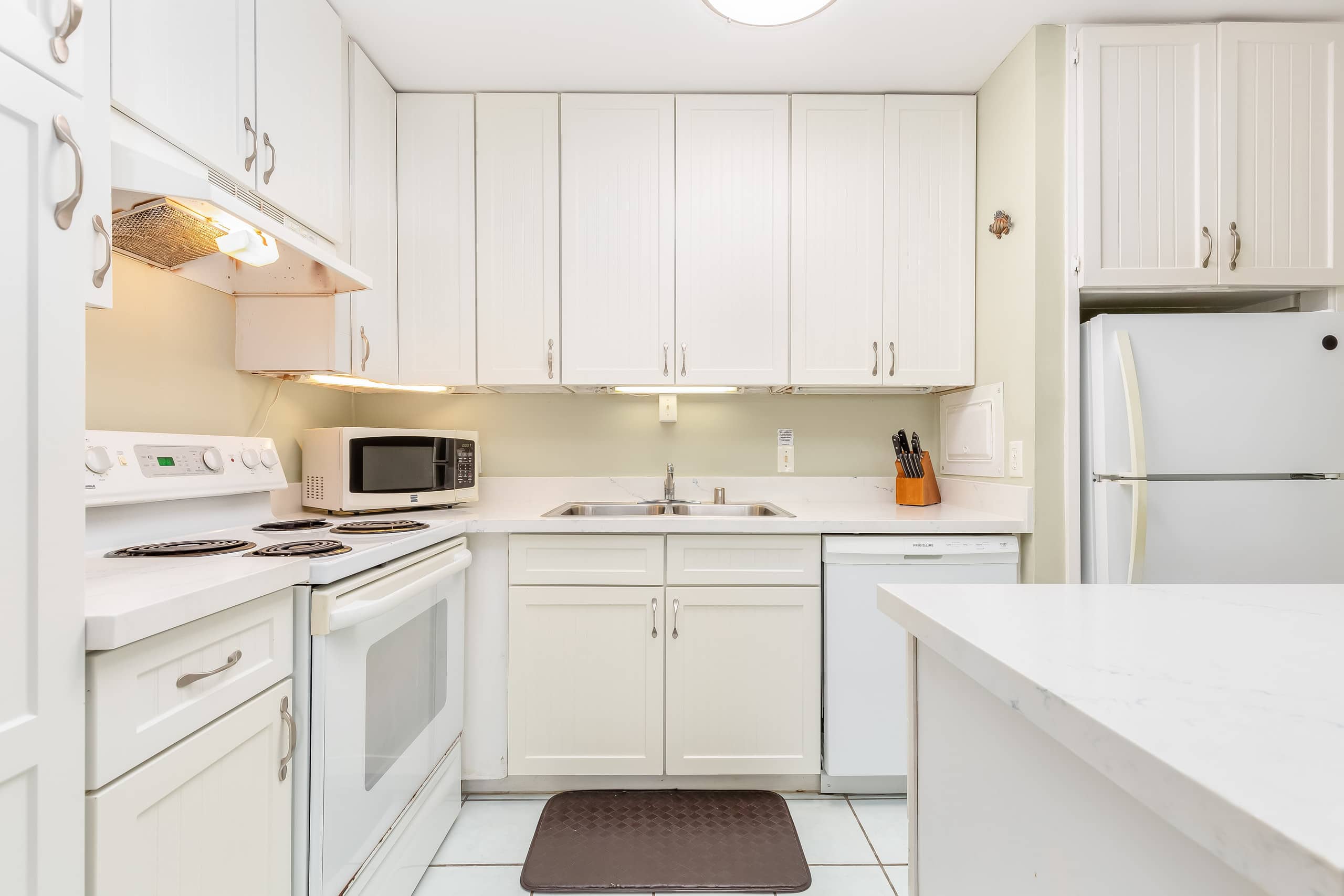 Condo in Kahuku · ★4.68 · 1 bedroom · 3 beds · 2 shared baths - Image 13
