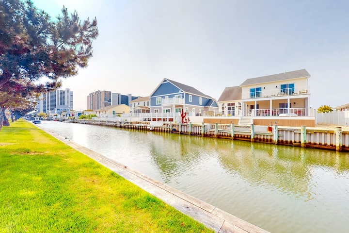 Canalfront Oasis: Pool & Easy Walk To Beach - Ocean City, MD