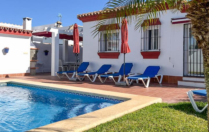Awesome Home In Chiclana De La Fronter - Chiclana de la Frontera
