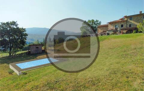 Cozy home in Bibbiena with kitchen