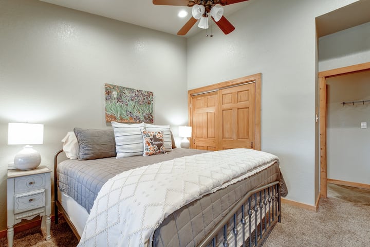 029-455022-180OakTerrace_029_12966337