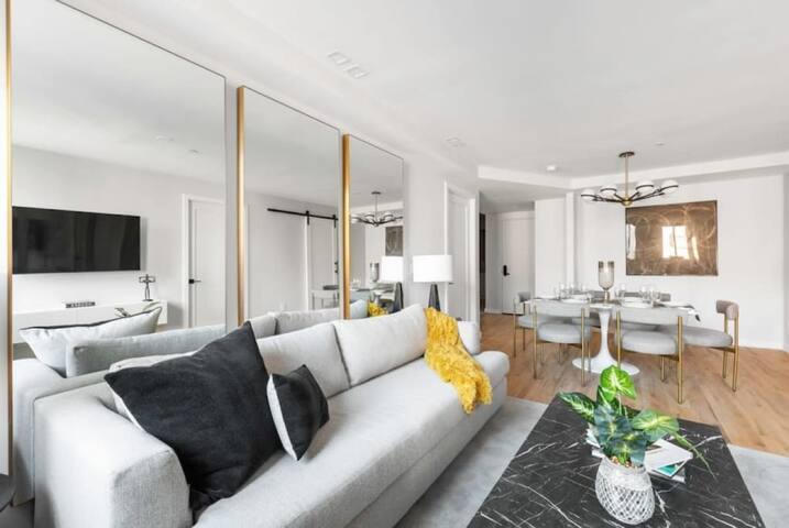 3BR Penthouse with Massive Private Rooftop gallery image 3