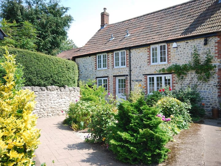 3 Bed In Chard (Oc-barra) - Crewkerne