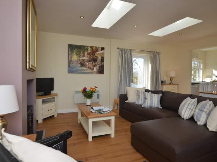 2 Bed In Kewstoke (Oc-57144) - Weston-super-Mare