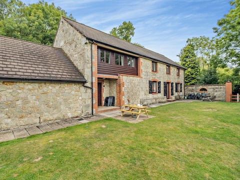 5 Bed in Newchurch (oc-ic069)