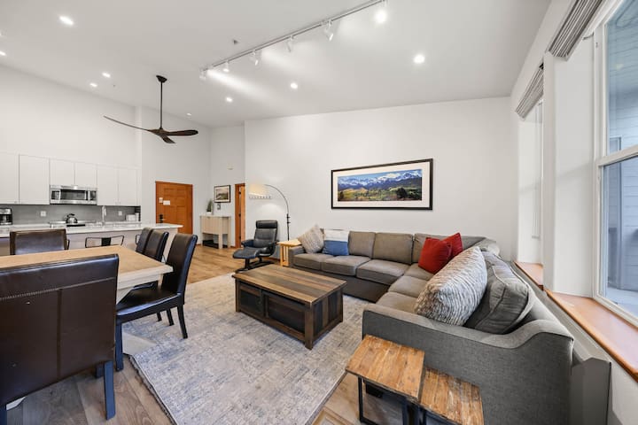 Palisades Tahoe Lodge Rentals managed Airbnb listing 2