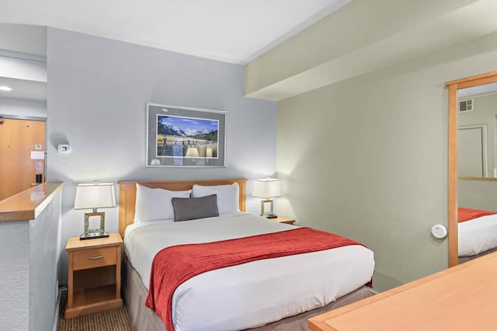 238 | Serene Studio W/ A/c  Trails, Tubs & Tennis - Lake Tahoe
