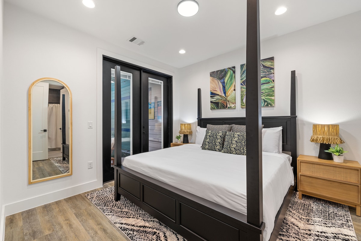 Спалня на 1 - ви етаж - двойно легло с баня и тоалетна