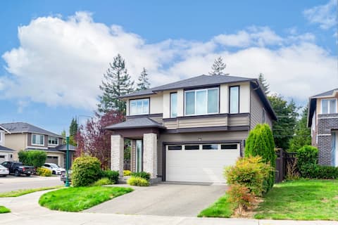 Auburn Designer’s 3B 2.5B Luxe Home |Covered Patio