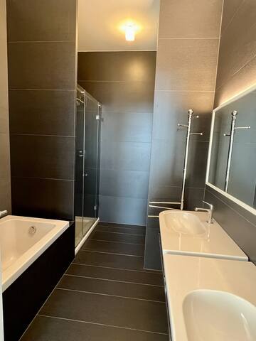 Bosco Verticale Suite gallery image 5