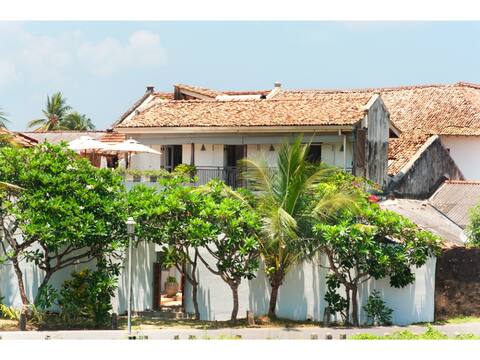 Galle Fort, historic villa, pool, roof terrace