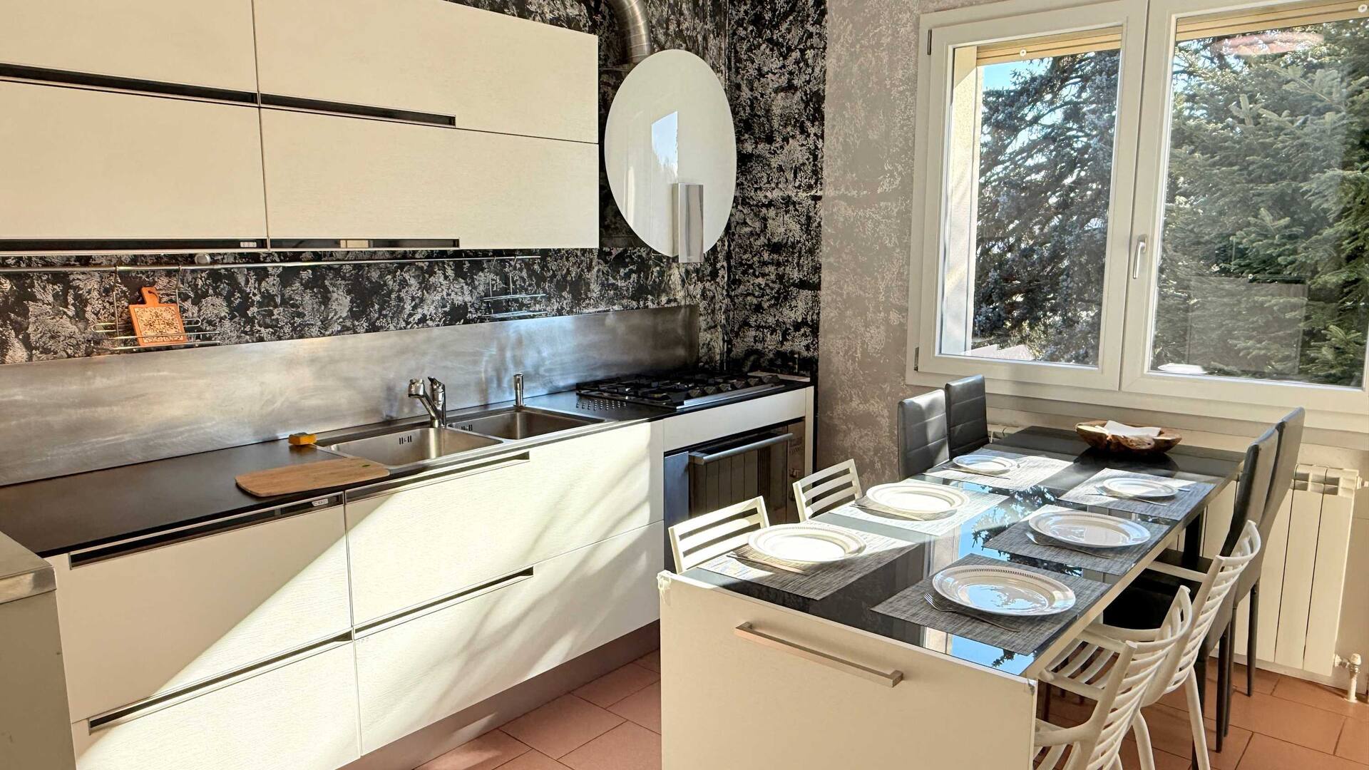Apartment 3BR · Lakes · MXP · 24h Check-in Parking
