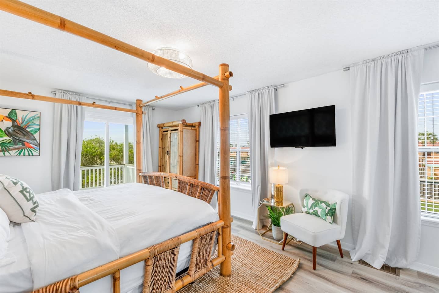 Primary Suite — bedroom view