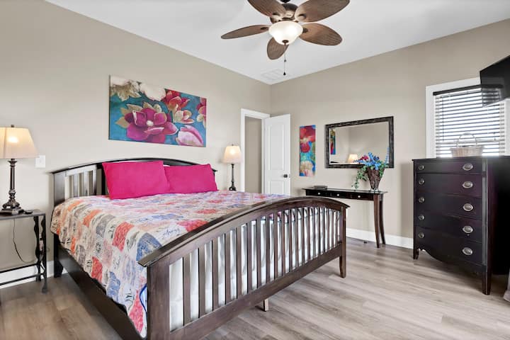 加大双人床卧室