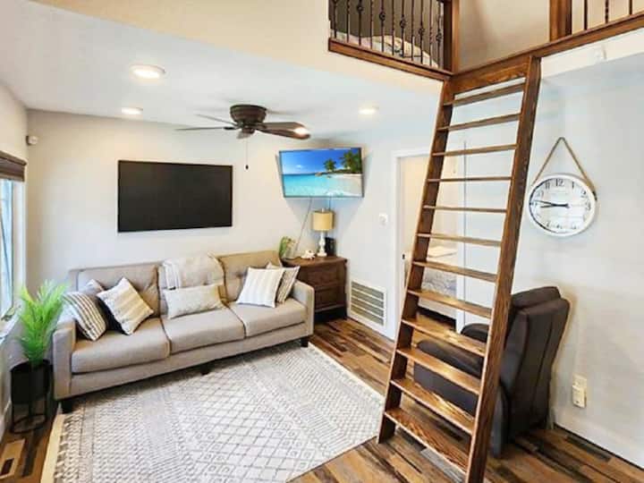 The Canal Cottage Off West Lake Okoboji - Okoboji, IA