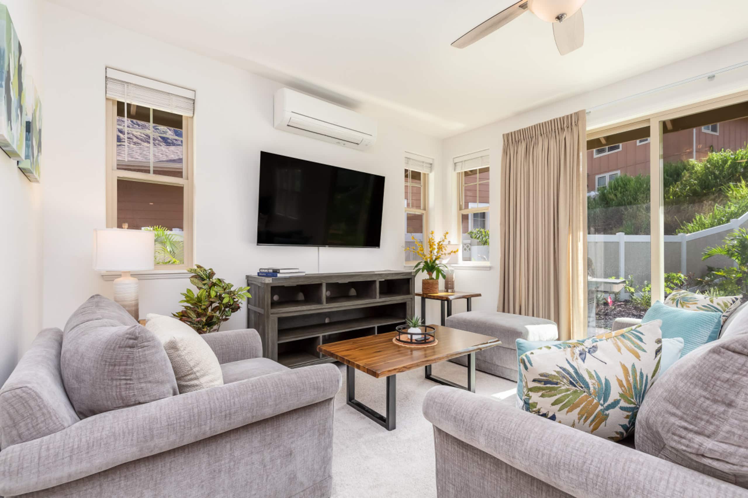 Home in Makaha Valley · ★4.99 · 4 bedrooms · 6 beds · 2.5 private baths - Image 22