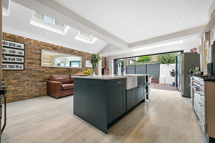 Meteor Street by Veeve gallery image 3