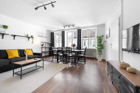 Popular Airbnb listing: Living in Munich City Center in Ludwigsvorstadt Kliniken