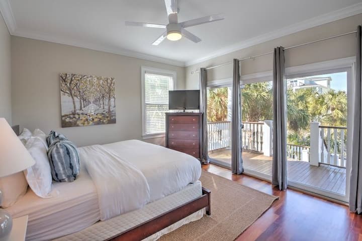 غرفة نوم 6 بسرير كبير