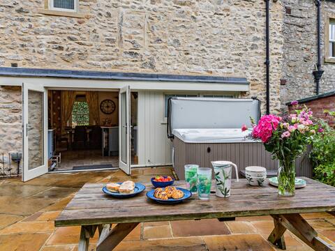 3 Bed in Settle (76650)