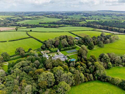 4 Bed in Liskeard (47668)
