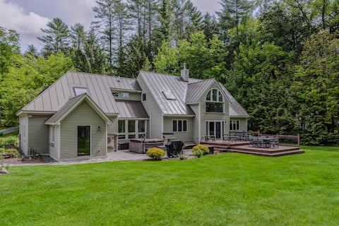 New! Luxurious Escape, Hot Tub - Quechee Meadows