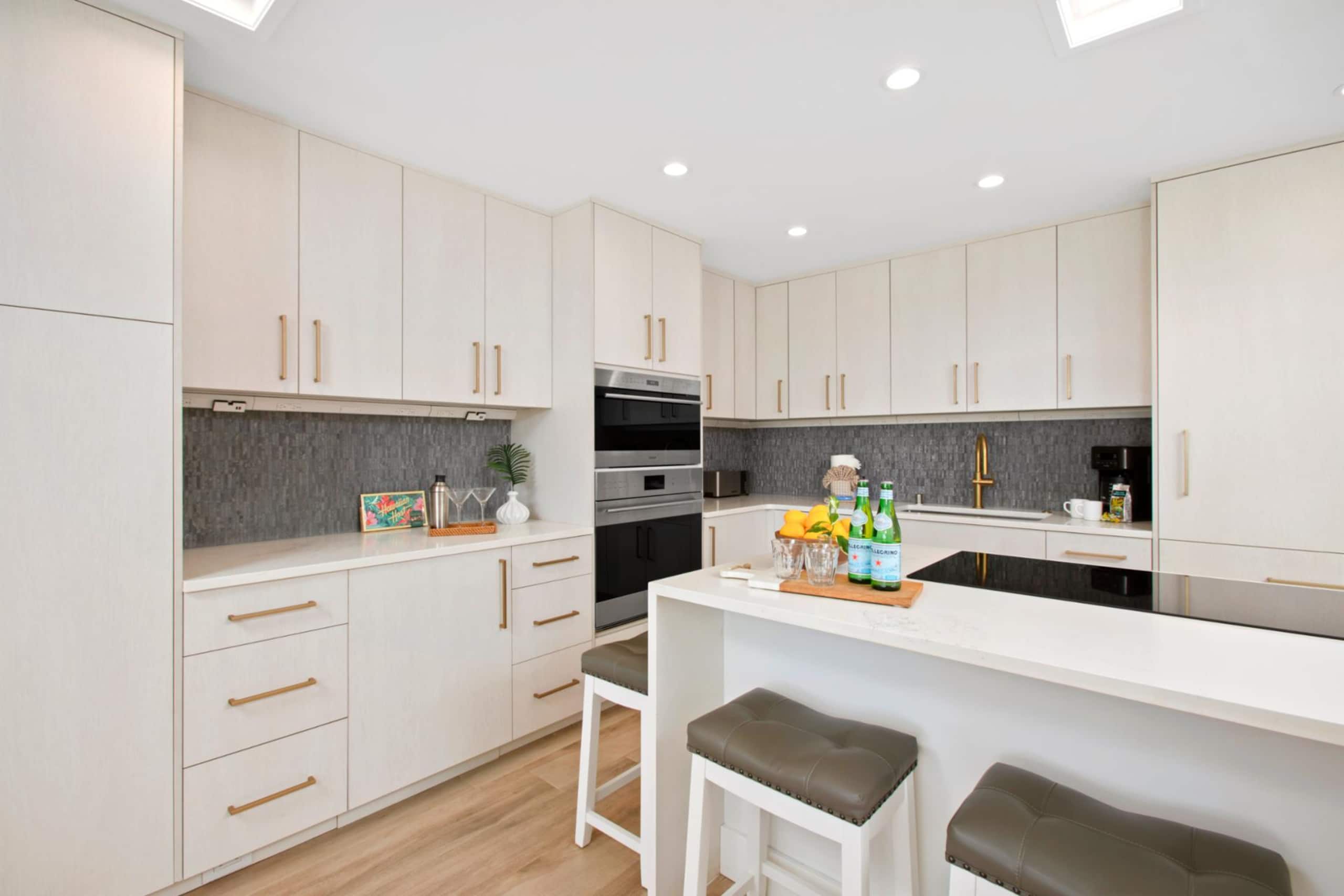 Condo in Kihei · ★4.88 · 1 bedroom · 2 beds · 1 bath - Image 14
