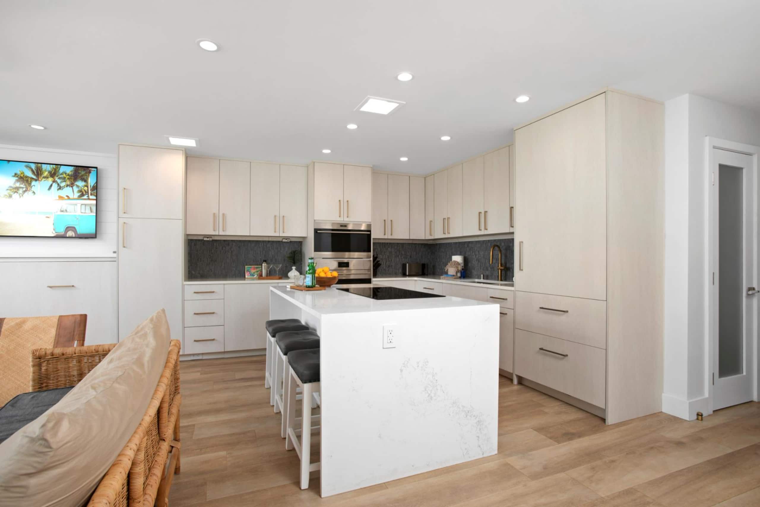 Condo in Kihei · ★4.88 · 1 bedroom · 2 beds · 1 bath - Image 12