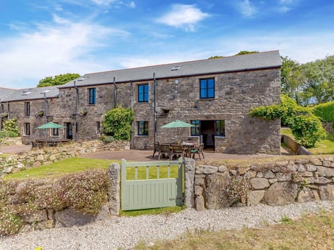3 Bed in Penzance (oc-36259)