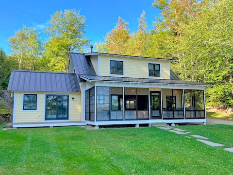 91WR Lake vibes and amazing views year round