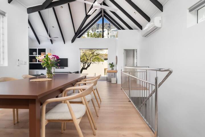 The Perfect Beach Hideaway with Backup power gallery image 2