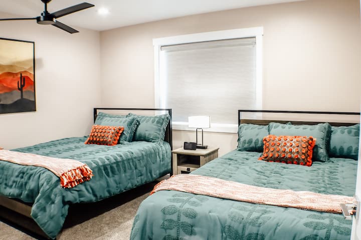 Dormitorio 3:2 camas tamaño queen