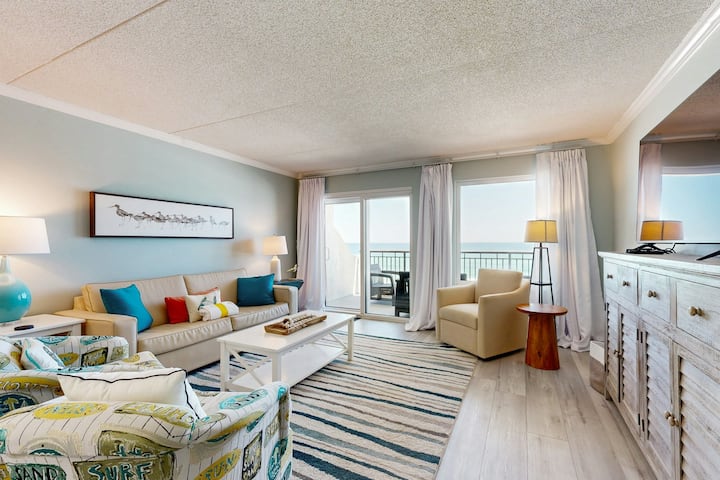 1br Gulf-front Condo With Water Views, Pool, & Gym - Fort Walton Beach, FL