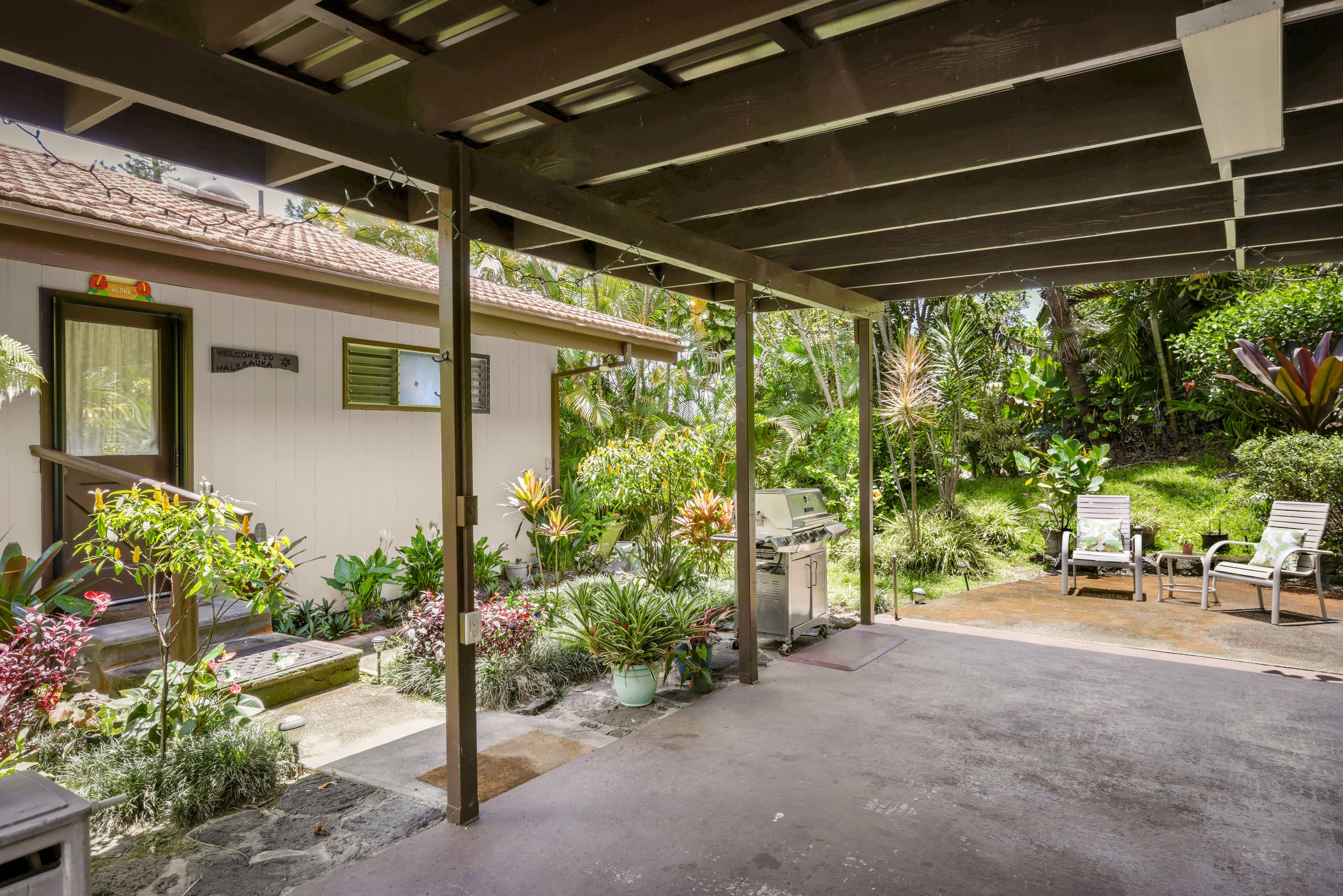 Home in Captain Cook · ★5.0 · 3 bedrooms · 4 beds · 2.5 baths - Photo 74