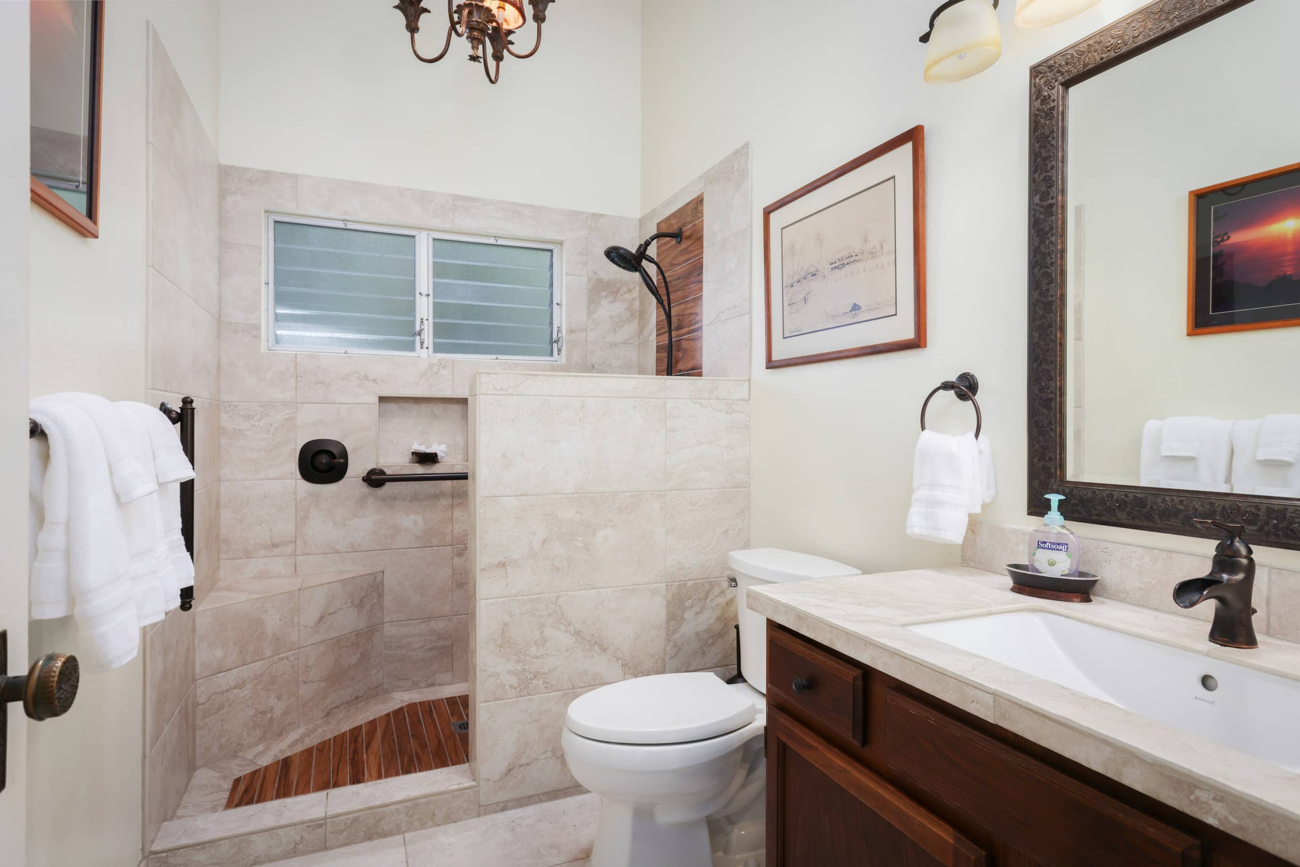 Home in Captain Cook · ★5.0 · 3 bedrooms · 4 beds · 2.5 baths - Photo 69