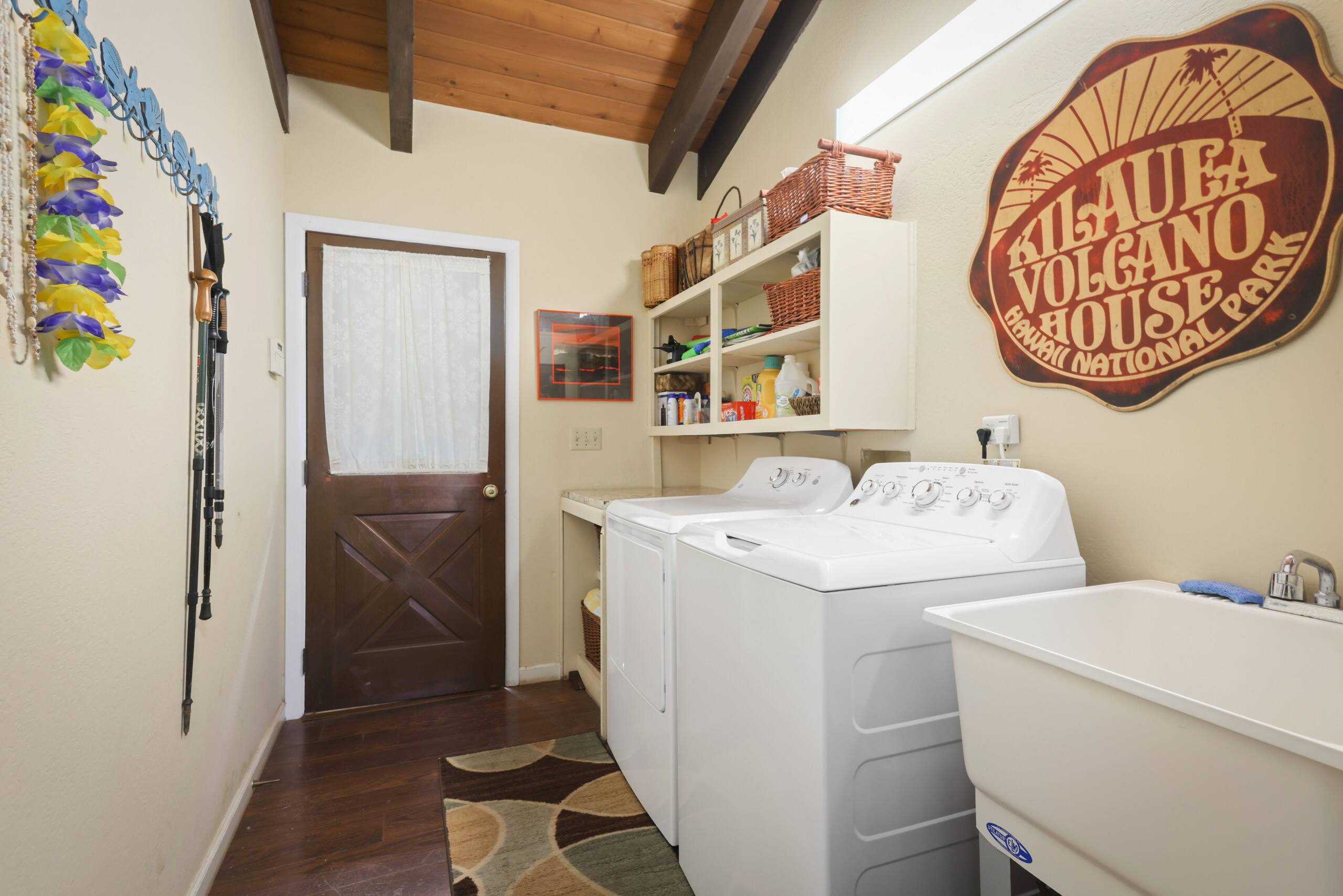 Home in Captain Cook · ★5.0 · 3 bedrooms · 4 beds · 2.5 baths - Photo 30