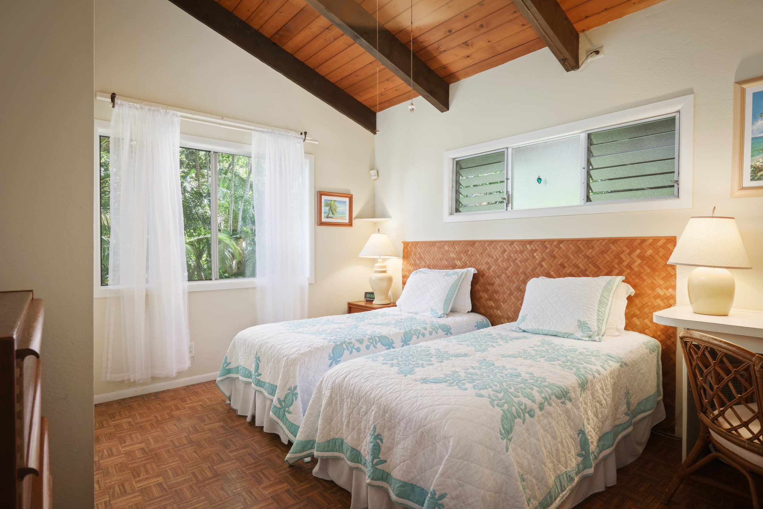 Home in Captain Cook · ★5.0 · 3 bedrooms · 4 beds · 2.5 baths - Photo 67